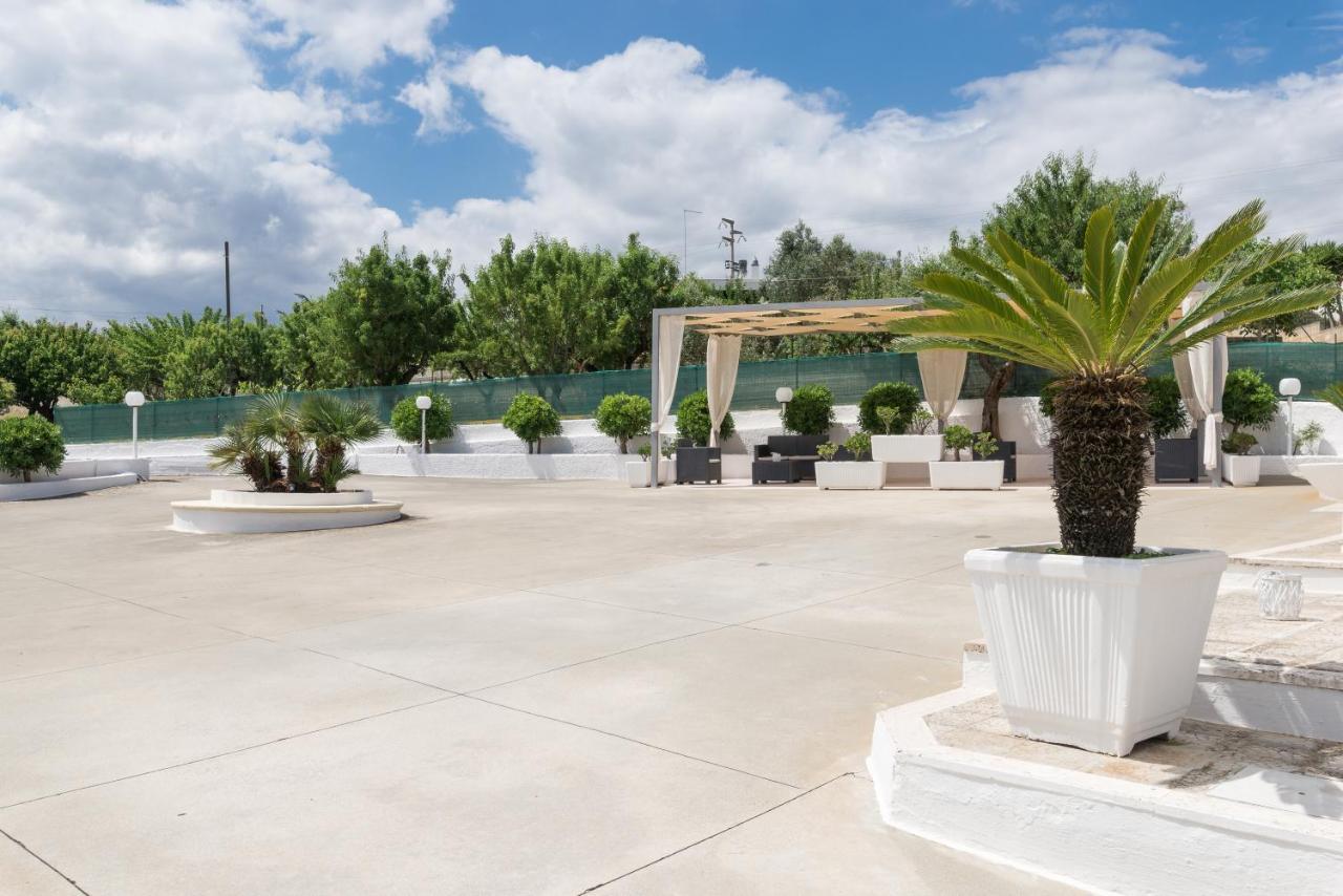 Piccolo Hotel Villa Rosa Ostuni Exteriör bild